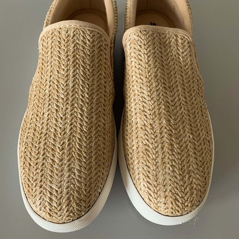 NEW. Soda Natural Rafftan Shoes- Size 7